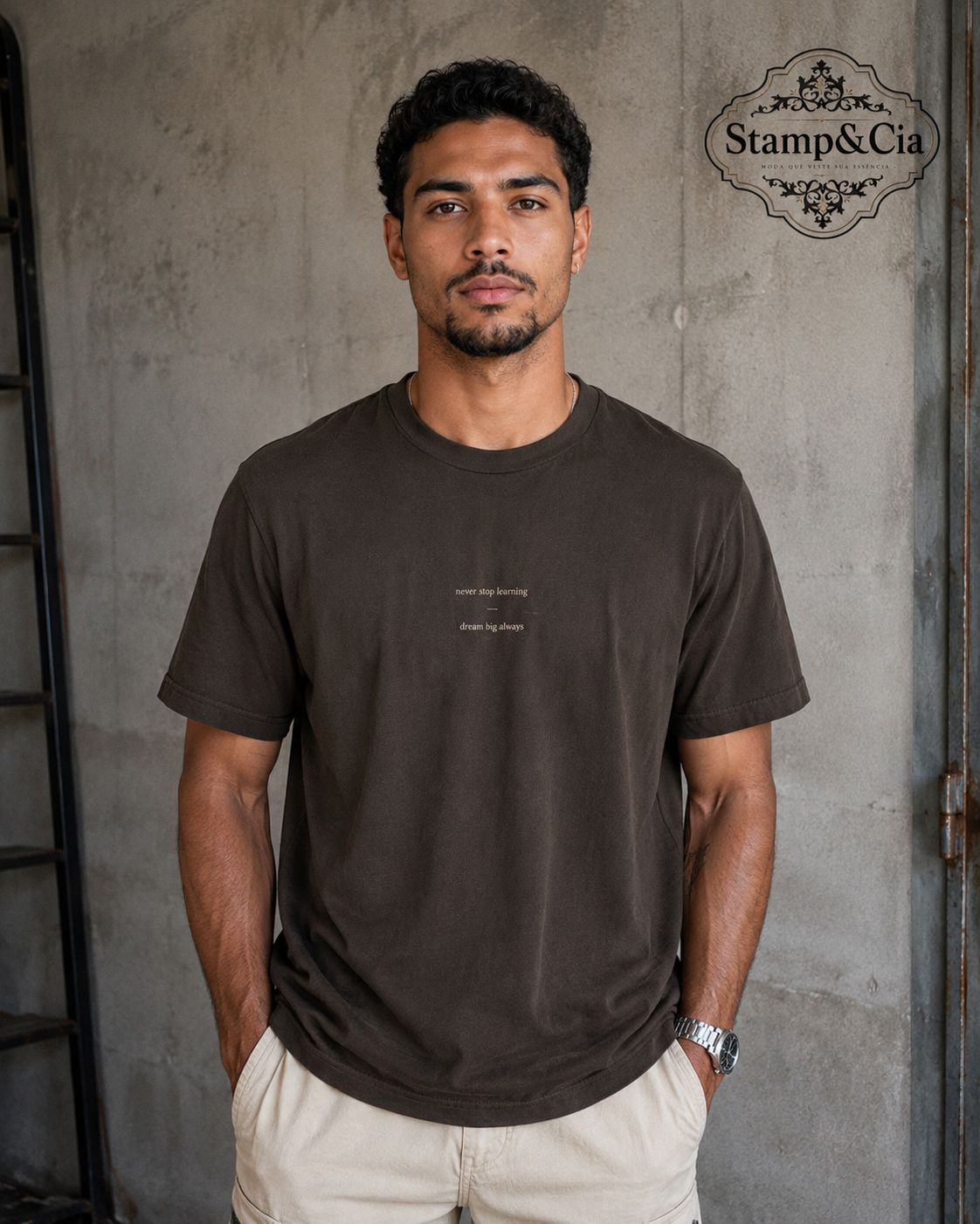 Camiseta Marrom Estampa Lettering