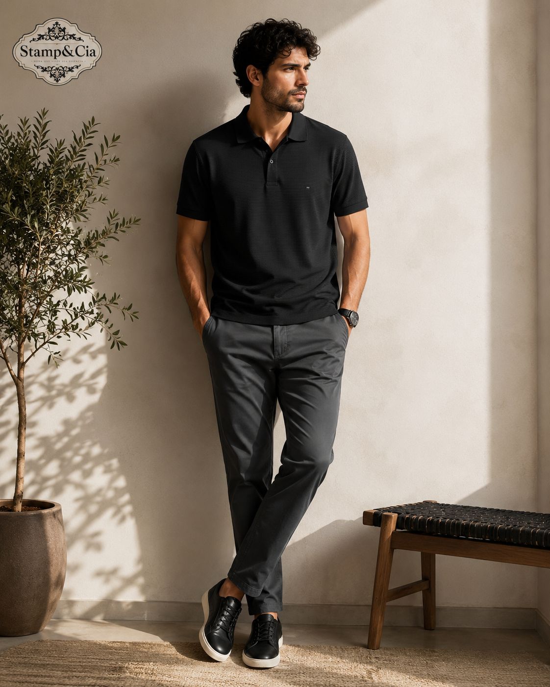 Polo Preta com Calça Cinza
